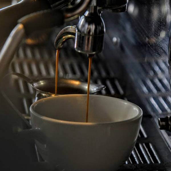 A qui faire appel pour la mise à disposition de distributeurs de café autour de Bordeaux en Gironde?