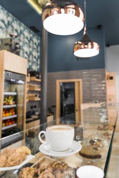 Quel professionnel pour l'implantation au meilleur prix d'un coffee corner dans un établissement scolaire de Libourne proche de Bordeaux