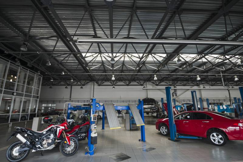 Installation de distributeurs de snacks à prix compétitifs dans un garage automobile de Mérignac, à côté de Bordeaux