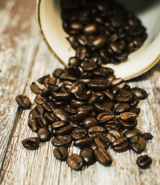 Qui peut réaliser l'approvisionnement rapidede machines à café dans un coffee corner d'une entreprise de Mérignac, proche Bordeaux, en Gironde? 