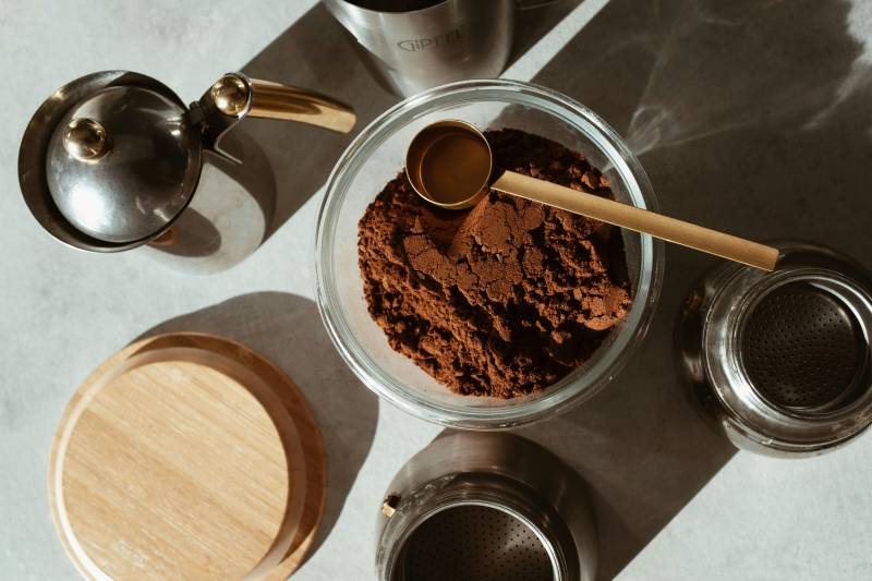 Qui peut réaliser la maintenance et le garnissage en urgence de votre distributeur de café à Bordeaux? 