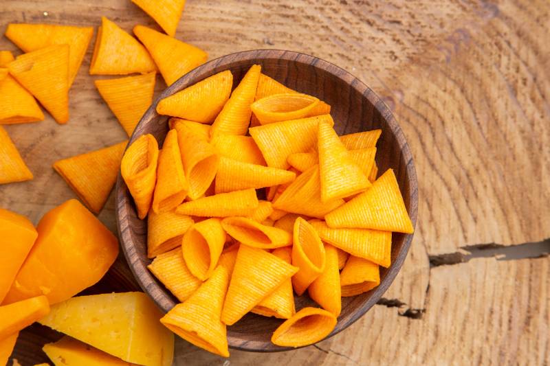 A qui faire appel pour la maintenance et le réassort d'un distributeur de snacks à Mérignac, en Gironde?